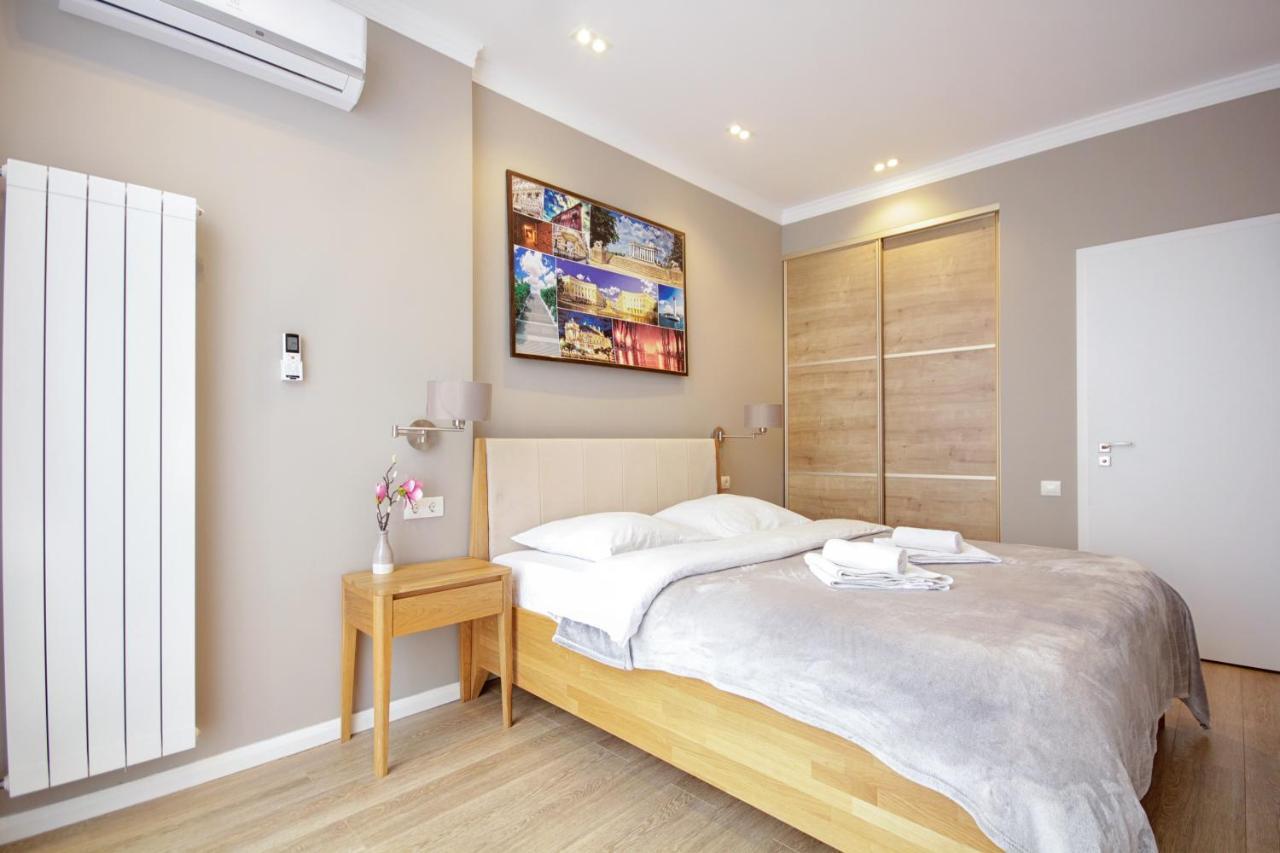 Gagarin Plaza Apartment Odesa Exterior photo