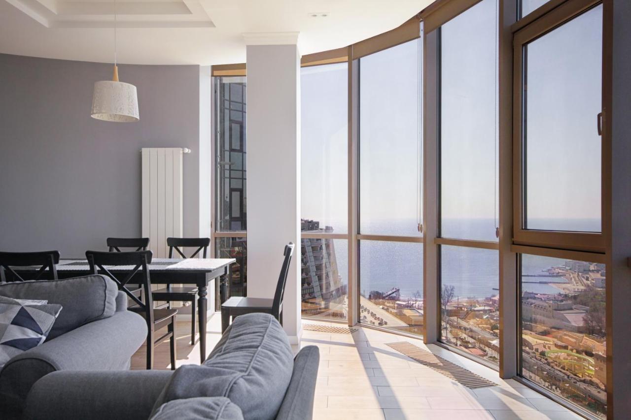 Gagarin Plaza Apartment Odesa Exterior photo