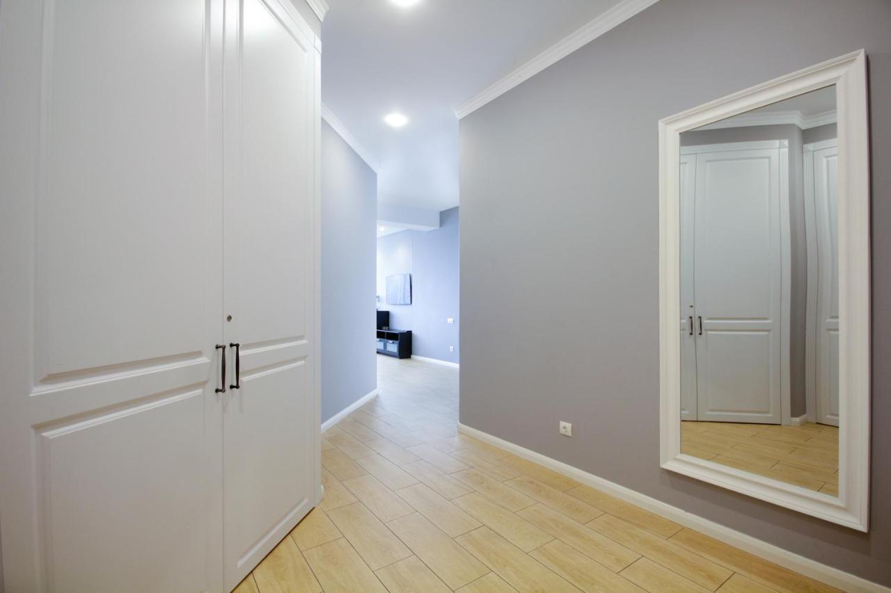 Gagarin Plaza Apartment Odesa Exterior photo