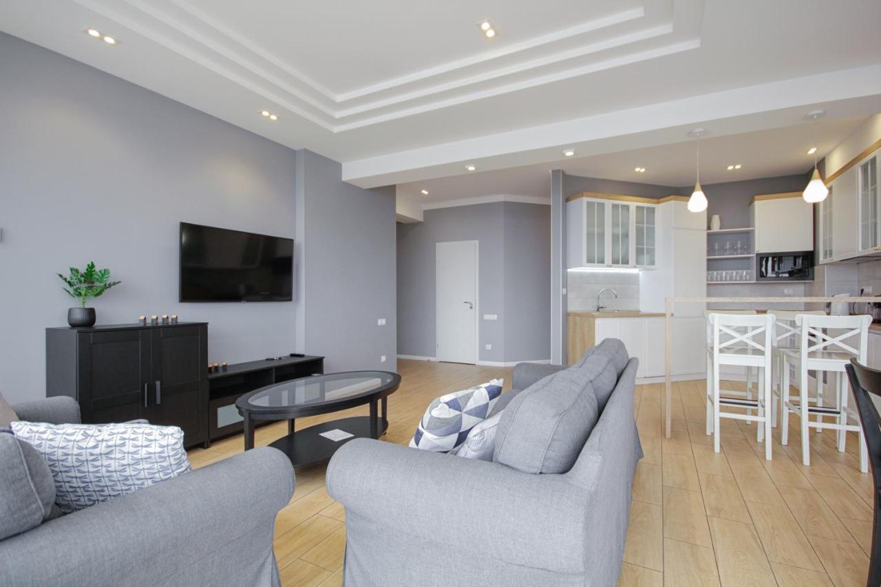 Gagarin Plaza Apartment Odesa Exterior photo