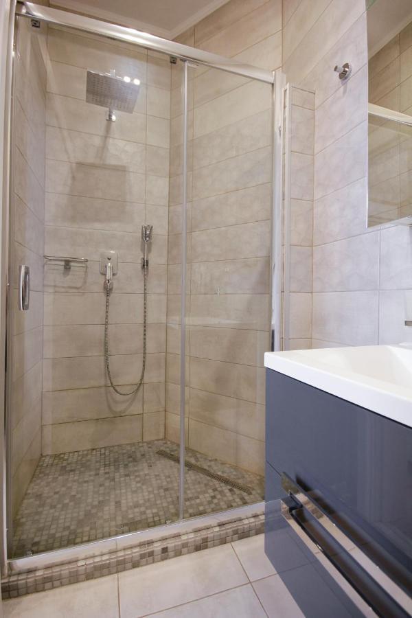 Gagarin Plaza Apartment Odesa Exterior photo