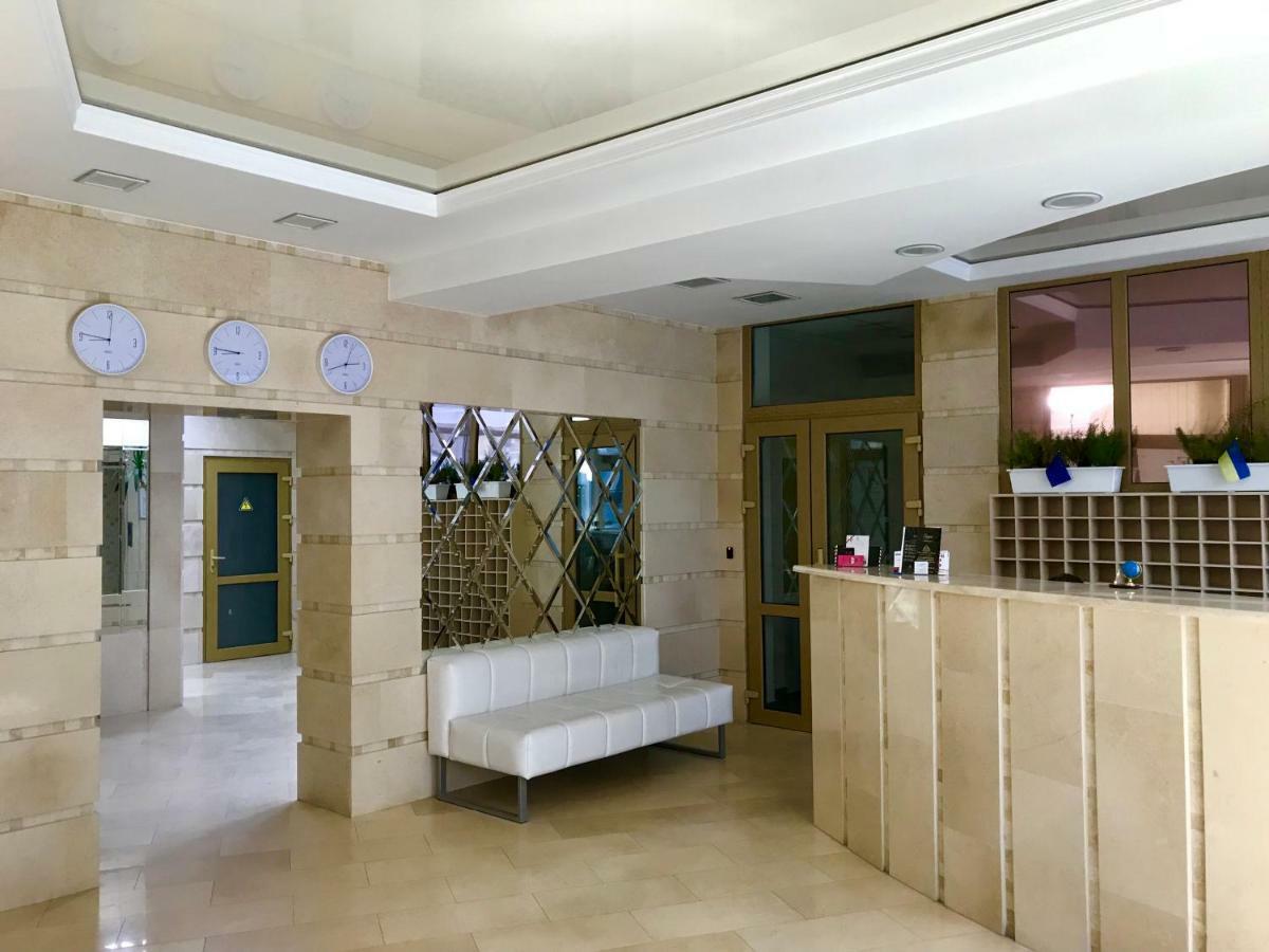 Gagarin Plaza Apartment Odesa Exterior photo