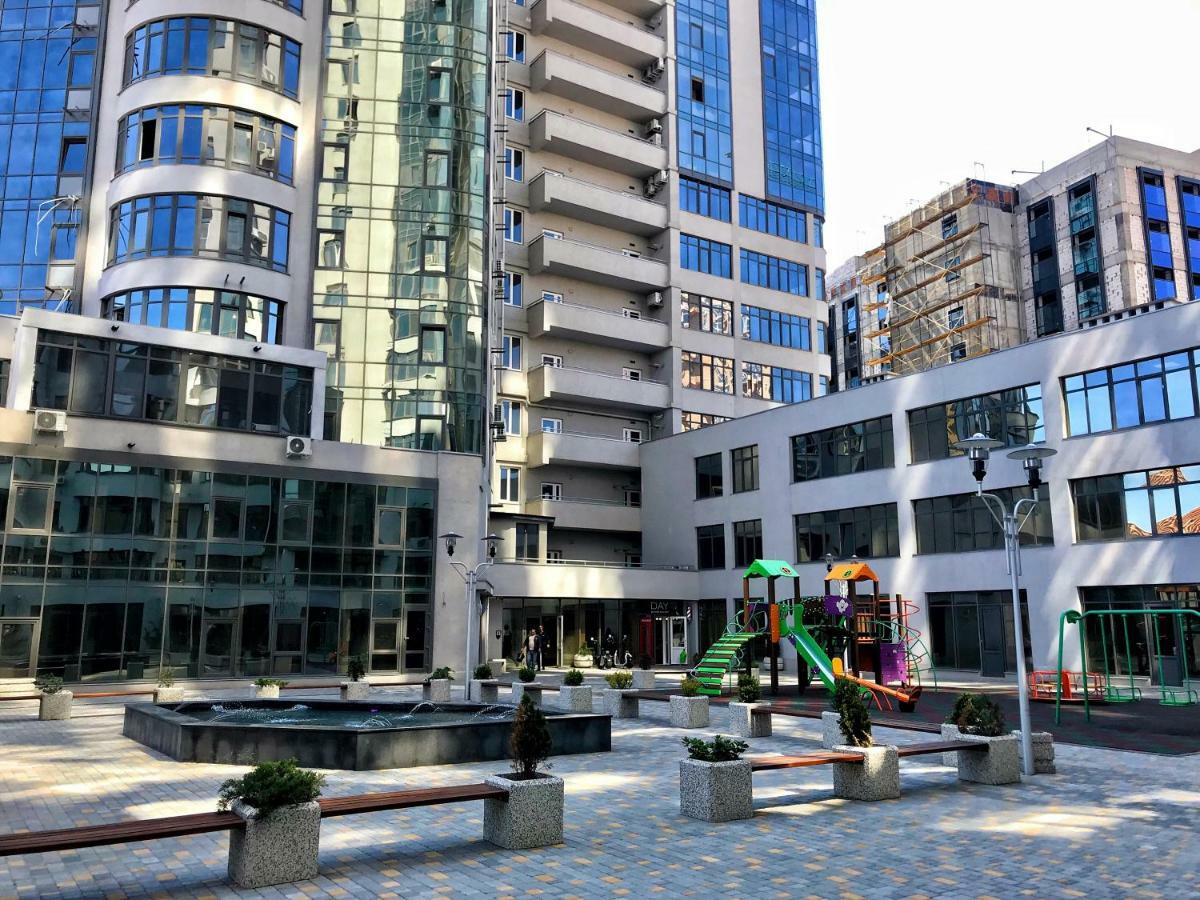 Gagarin Plaza Apartment Odesa Exterior photo